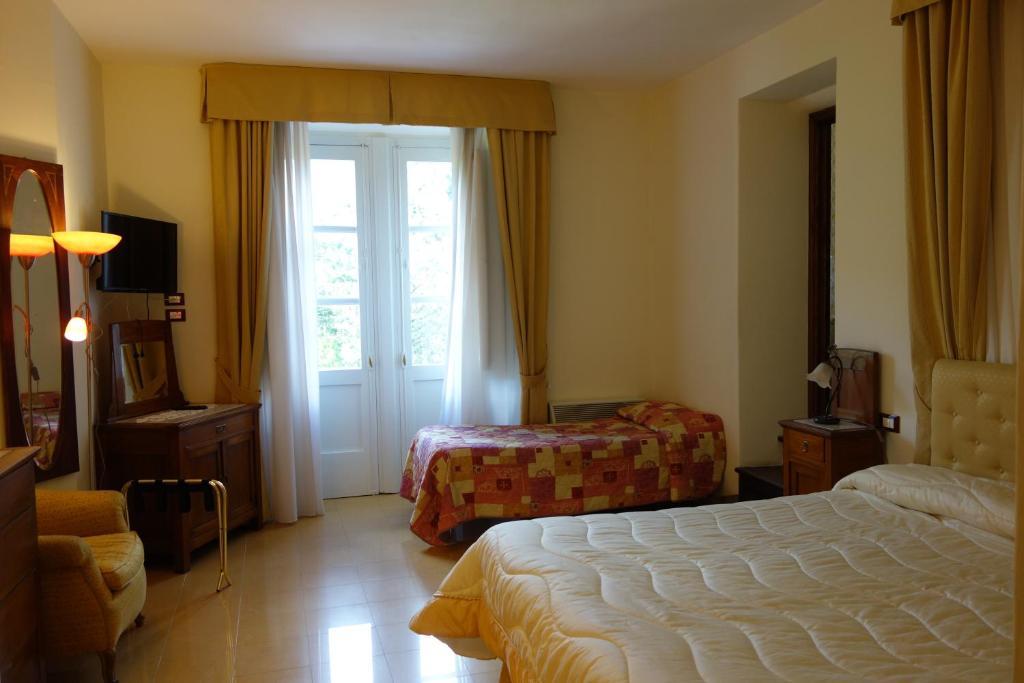 Hotel Roma Scanno Quarto foto